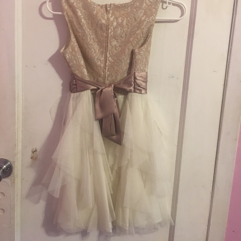 Size 12 dress for a little girl. - Picture 2 of 2