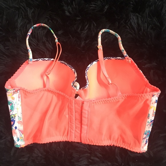 Victoria’s Secret Very Sexy Balconet Bralette/Bra - Picture 3 of 5