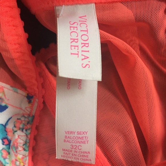 Victoria’s Secret Very Sexy Balconet Bralette/Bra - Picture 4 of 5