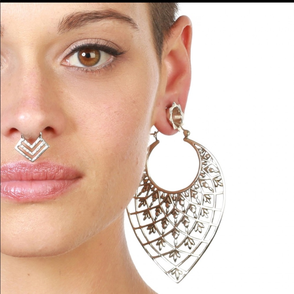 NEW TAWAPA GOLD PLATED CHEVRON SEPTUM RING