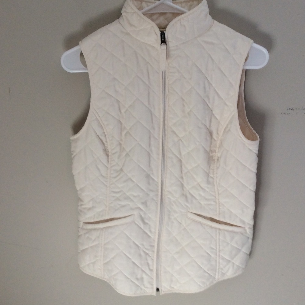 VanHeusen off white vest.