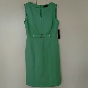 Tahari dress. Light green.