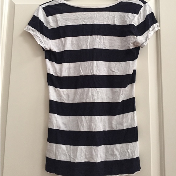 Tshirt - Picture 2 of 3