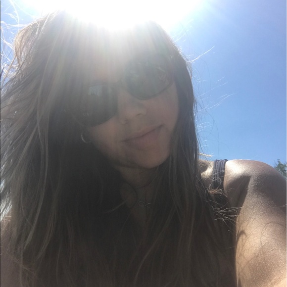 Meet your Posher, Gina - Picture 1 of 1