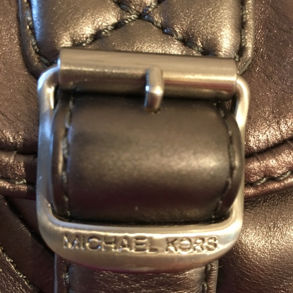 Michael Kors shoulder bag metallic grey - Picture 6 of 8