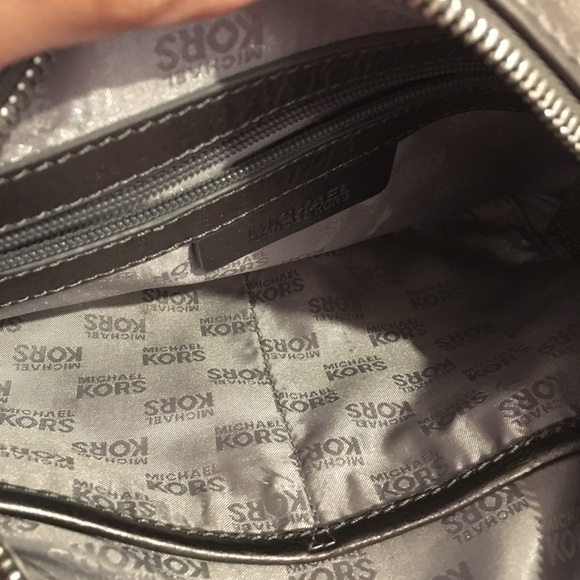 Michael Kors shoulder bag metallic grey - Picture 8 of 8