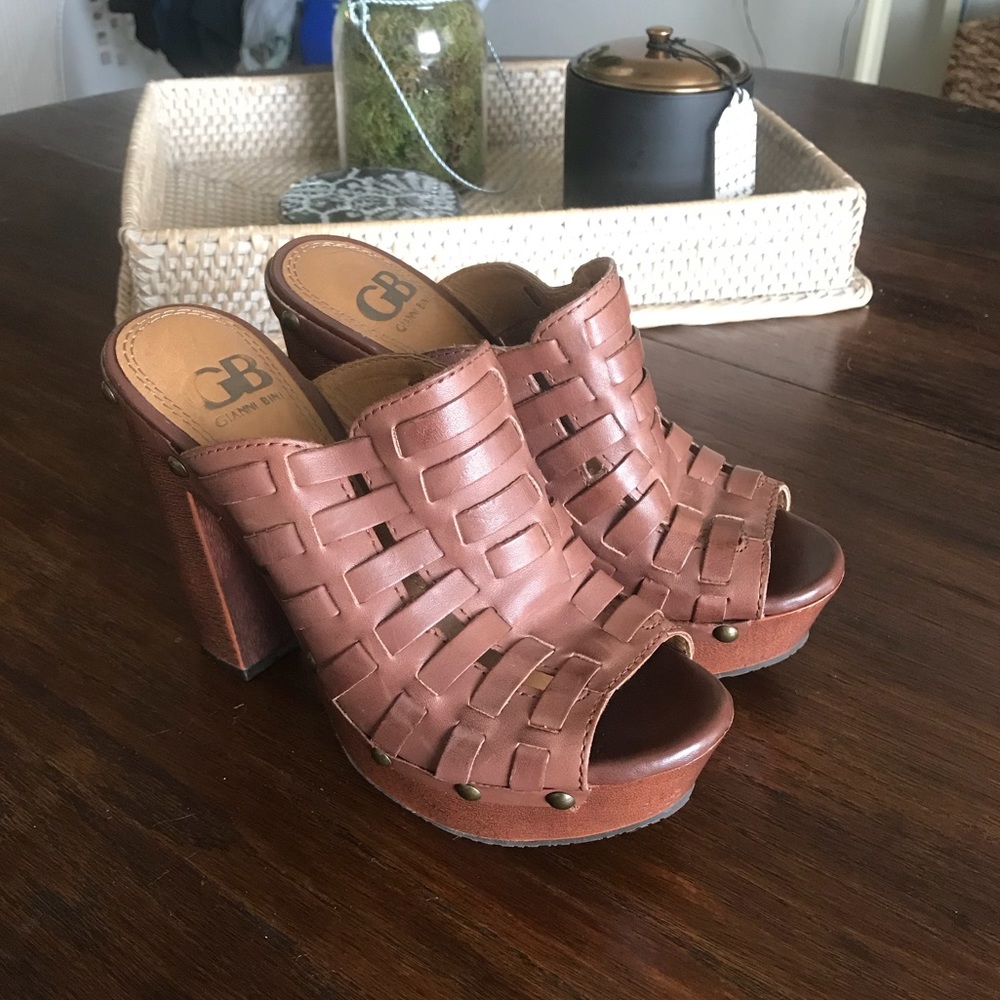 Gianni Bini Clogs