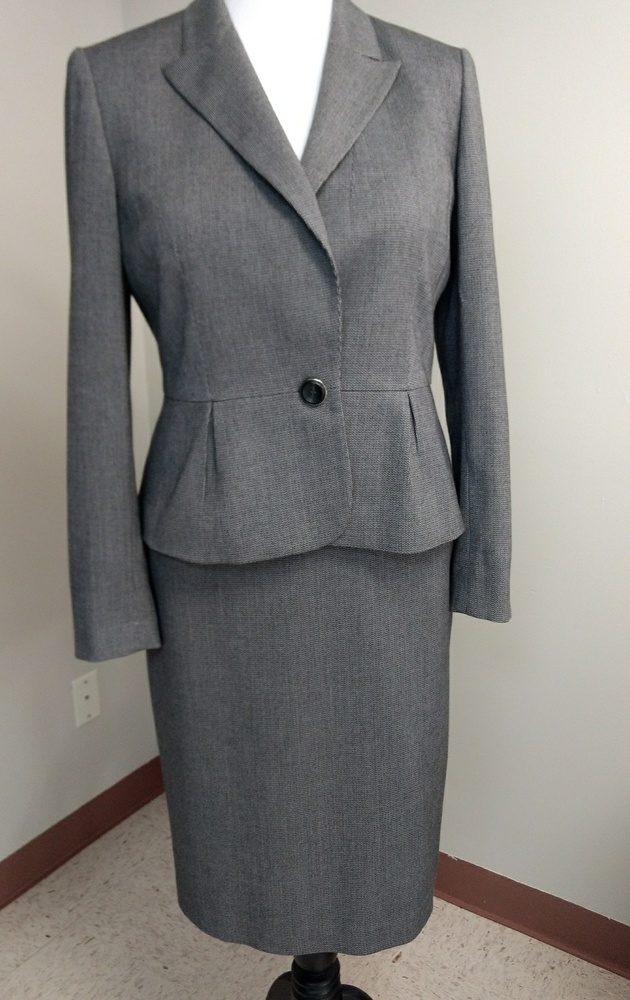 Jones New York Women's Grey Classic Skirt Set