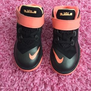 Toddler Nike’s