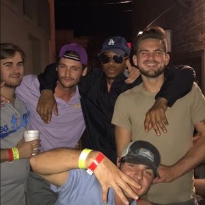 Meet your Posher, Hunter