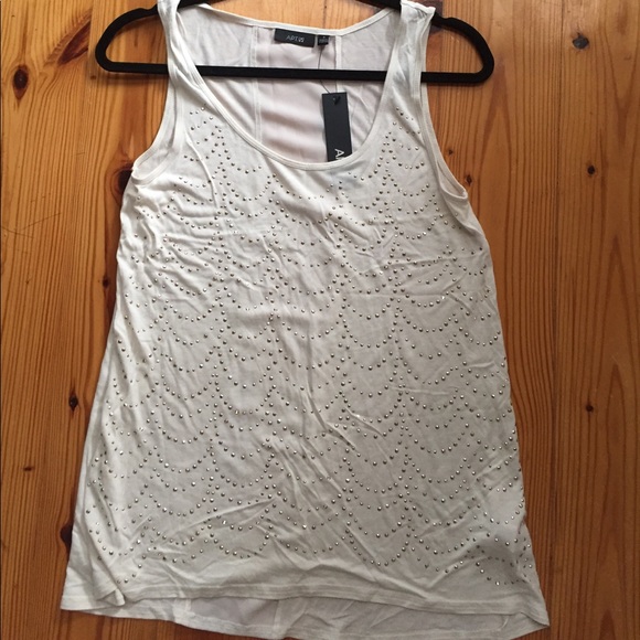 Tank top - Picture 2 of 5