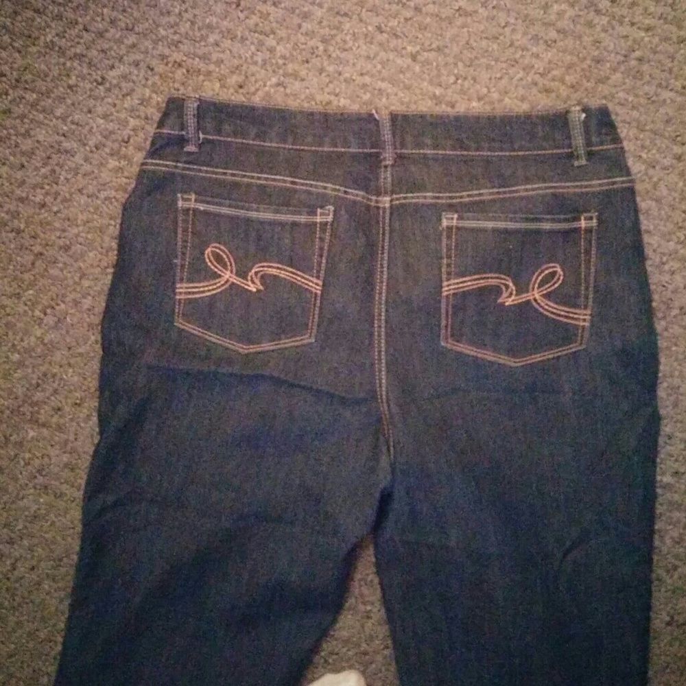 Jeans - Picture 2 of 2