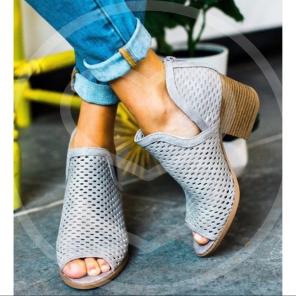 RESTOCKEDJUSTINE Booties - Picture 6 of 7