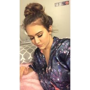 Meet your Posher, Devyn