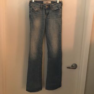 Light wash Hollister jeans