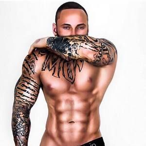 Meet your Posher, Derek