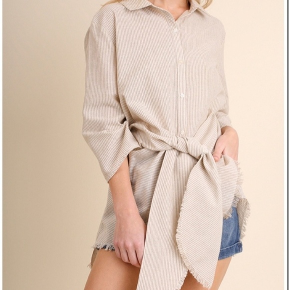 The Roxy Button Up - Picture 5 of 6