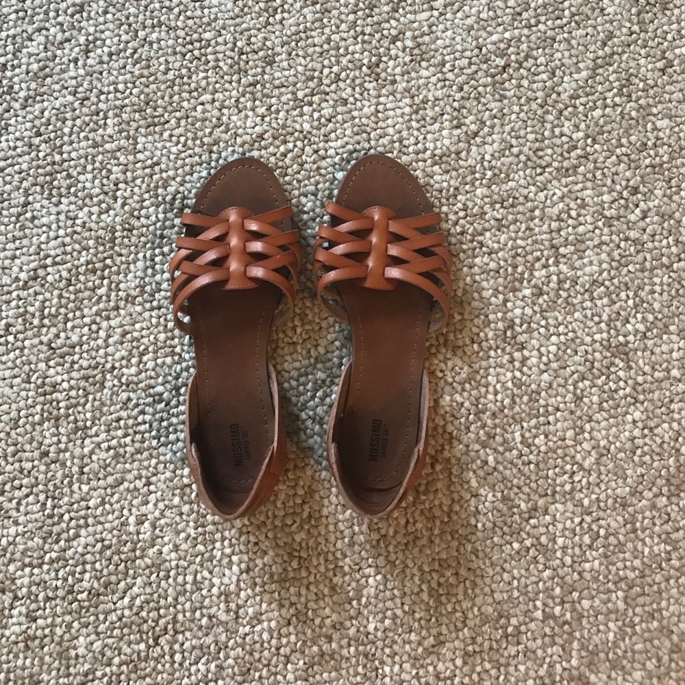 Never worn brown flats/sandals