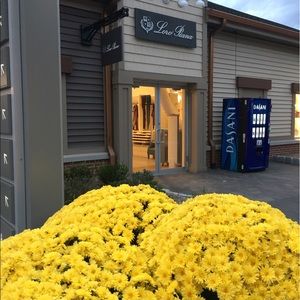 Meet your Posher, Manal