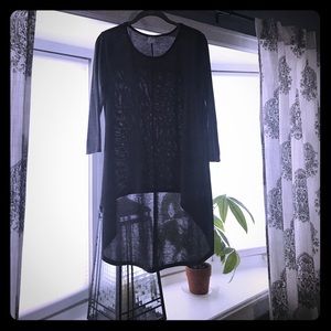 New York and Company gray high-low tunic top SZ M