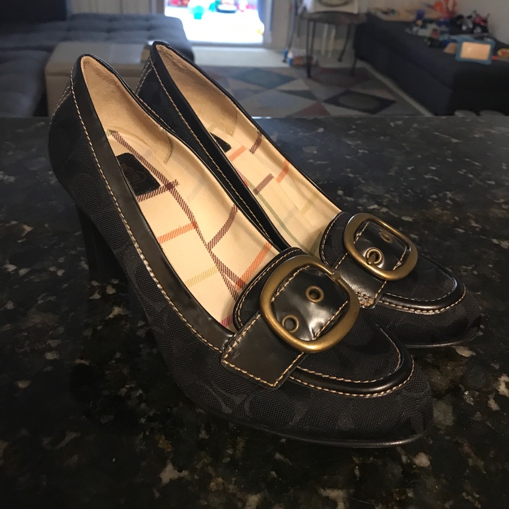 NWOT Coach Pumps
