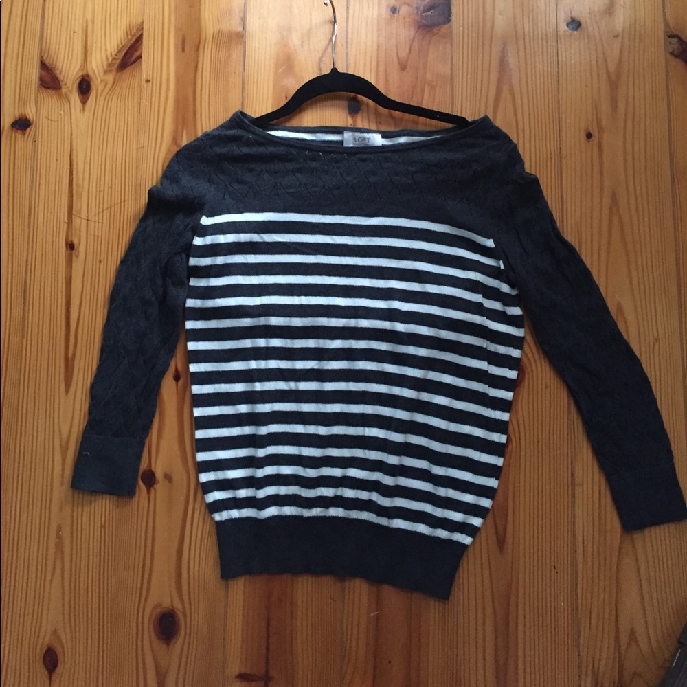 3/4 sleeve light sweater