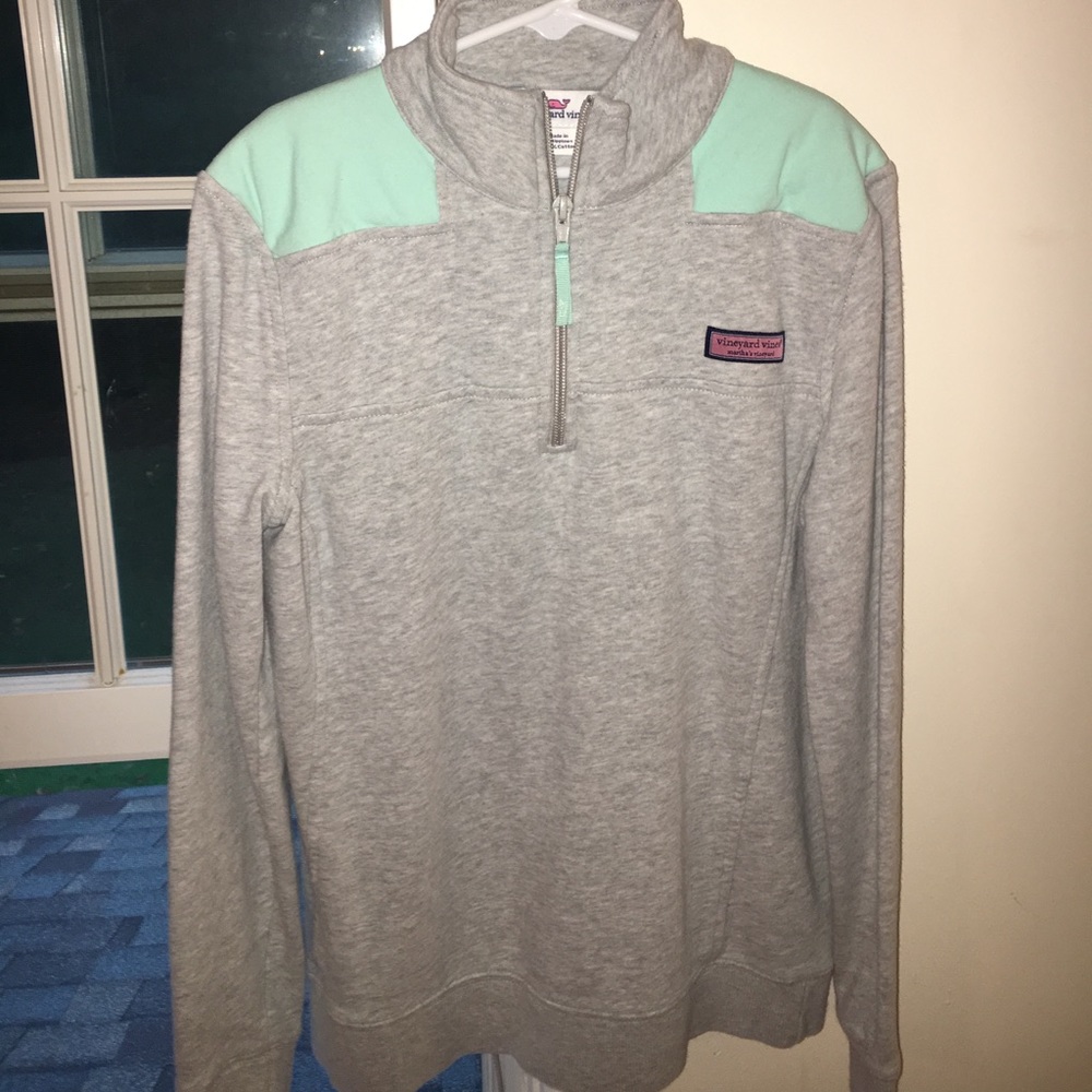Vineyard Vines embroidered shep shirt