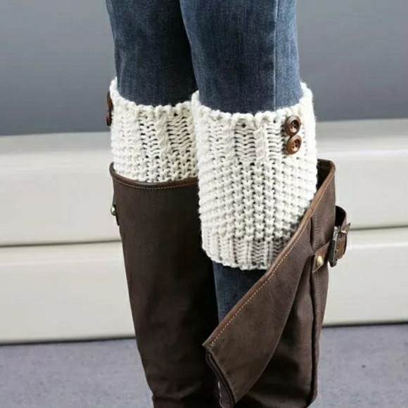 Knit Boot Cuffs With Buttons - Picture 5 of 6