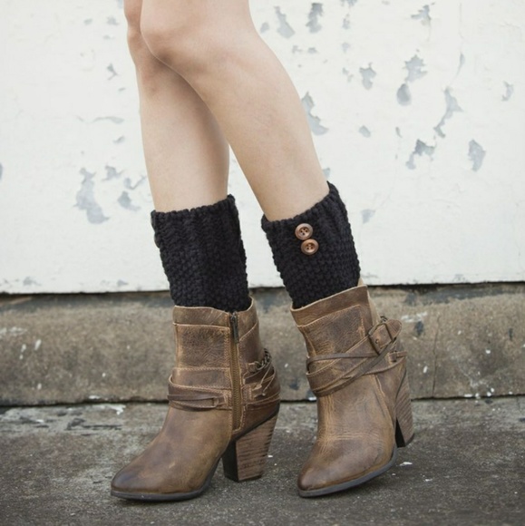 Knit Boot Cuffs With Buttons - Picture 2 of 6