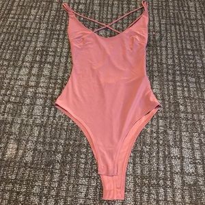 Windsor cross cross mauve body con