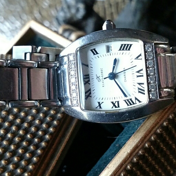 Diamond tank style watch - Picture 2 of 5