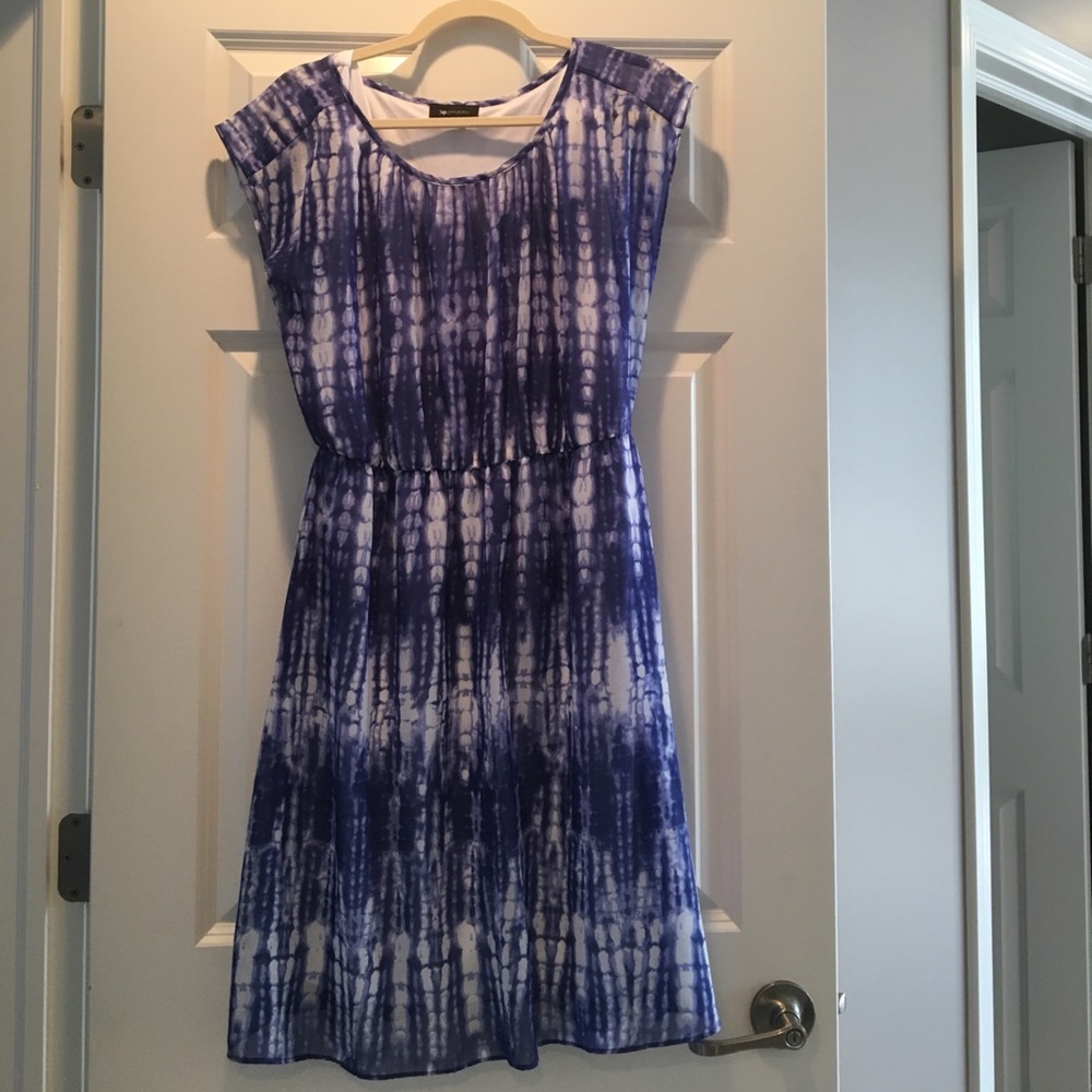 AB Studio flowy blue and white dress