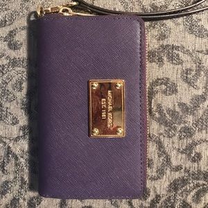 Michael Kors wristlet