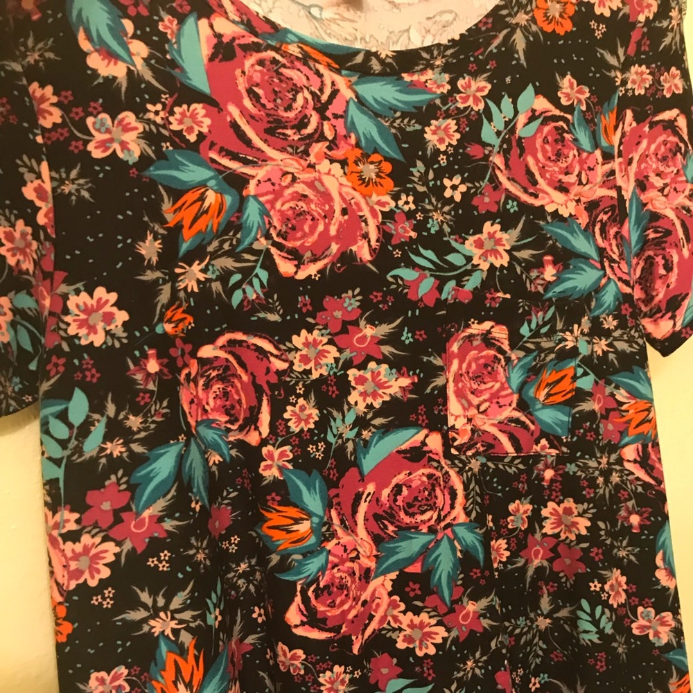 ⭐️NWOT⭐️Lularoe Floral Carly Legging Material⭐️