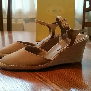 NWT Wedge 3" Sandals