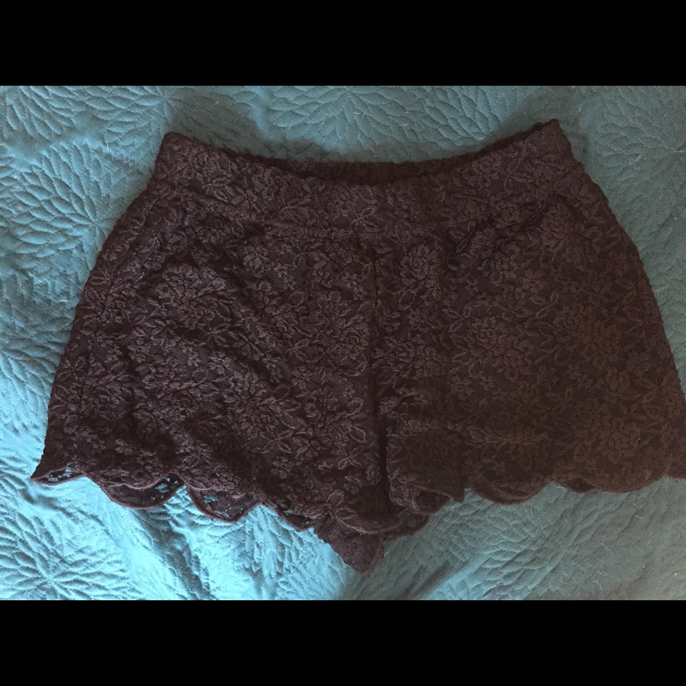 Free People lace shorts size small