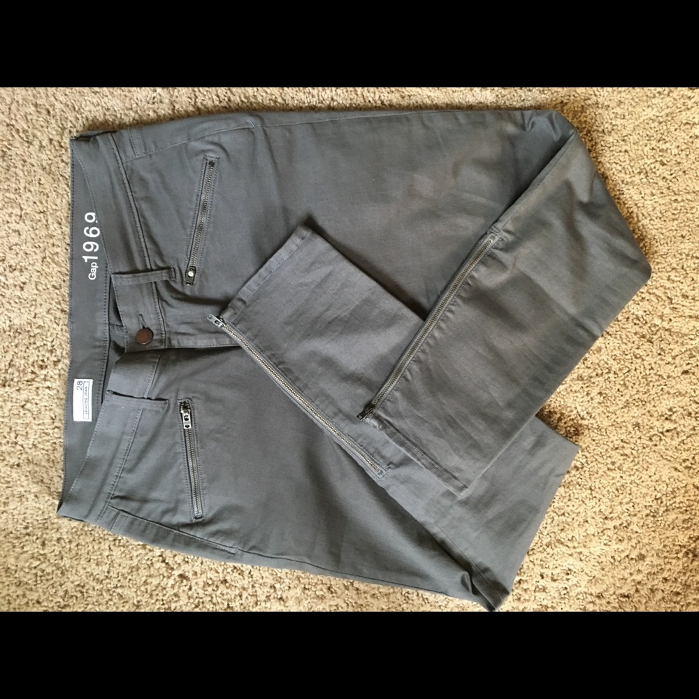 Dark grey skinny pant