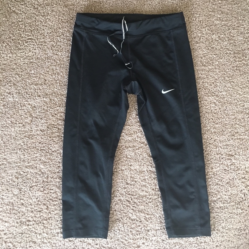 Nike cropped leggings