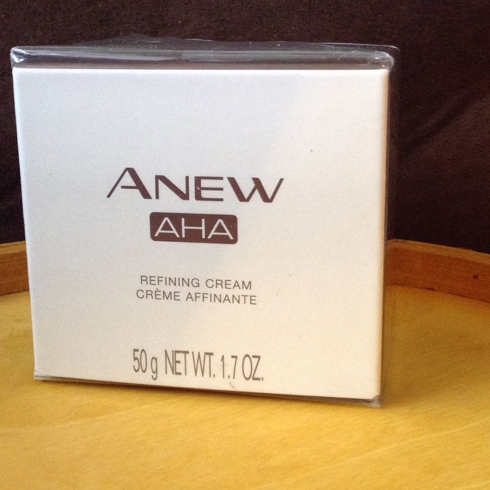 AVON Anew AHA Refining Cream