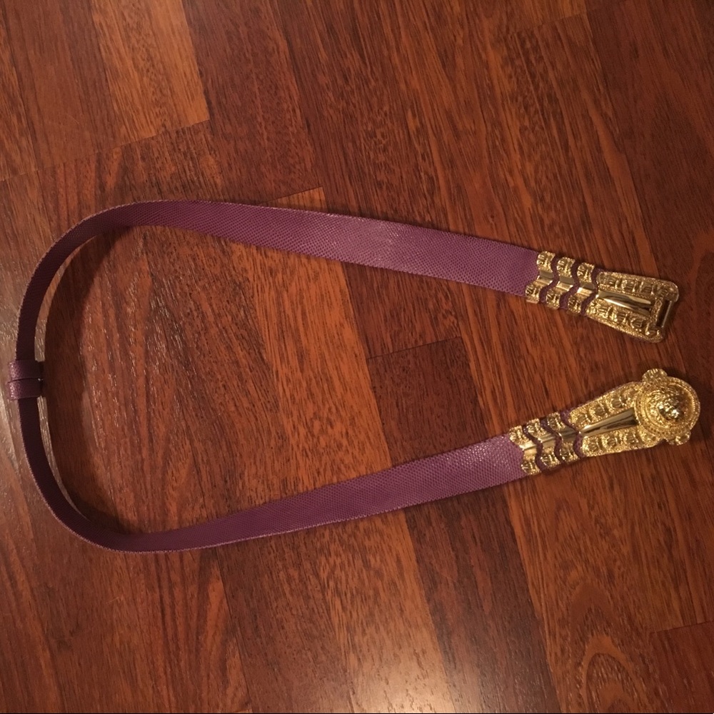 Judith Leiber adjustable belt