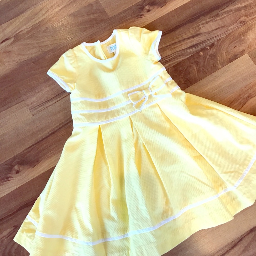 Yellow dress