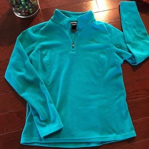 ❄️ The North Face 1/4 zip fleece pullover  Medium