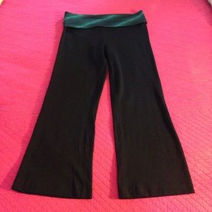 ALO Capri Yoga Pants
