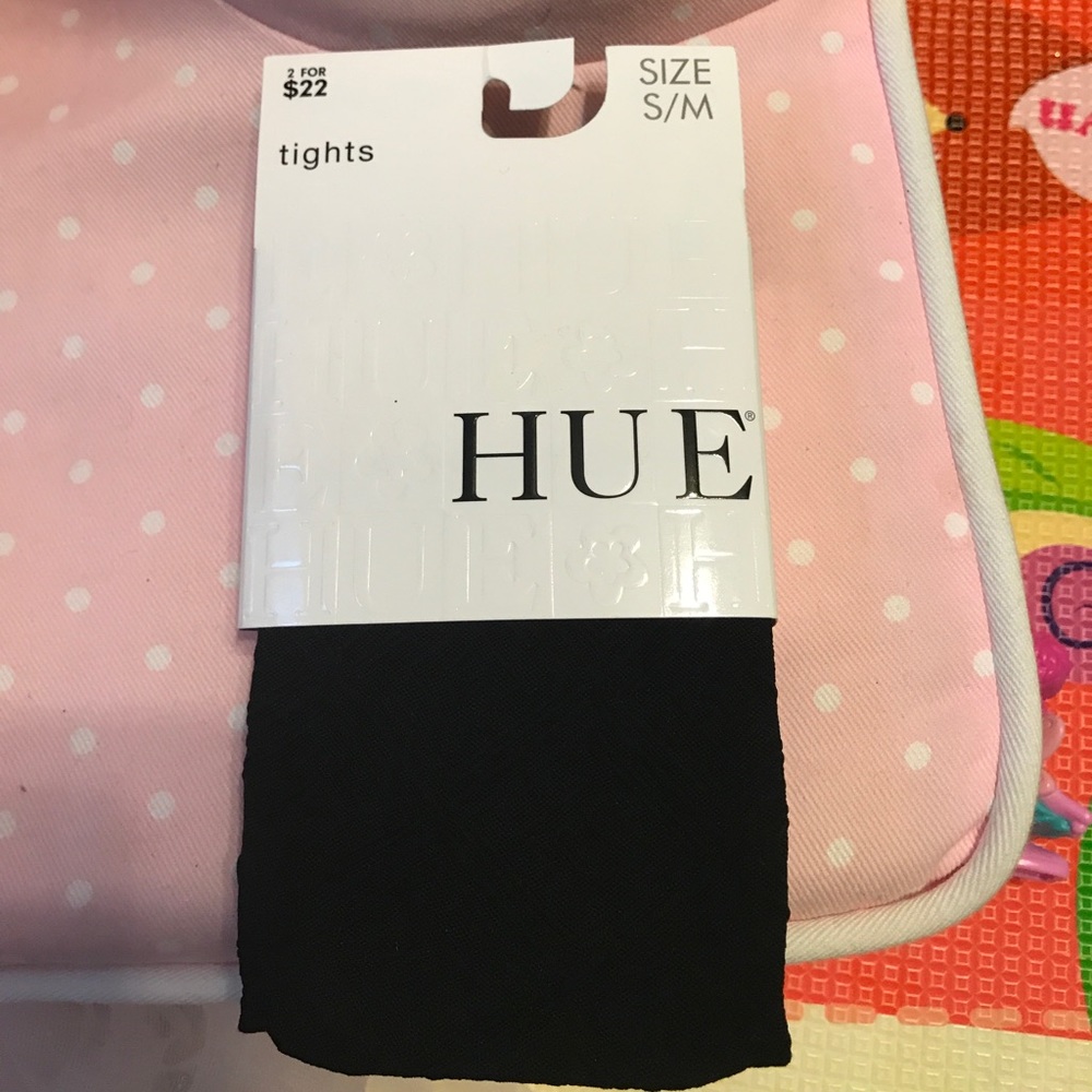 Hue black pattern tights.