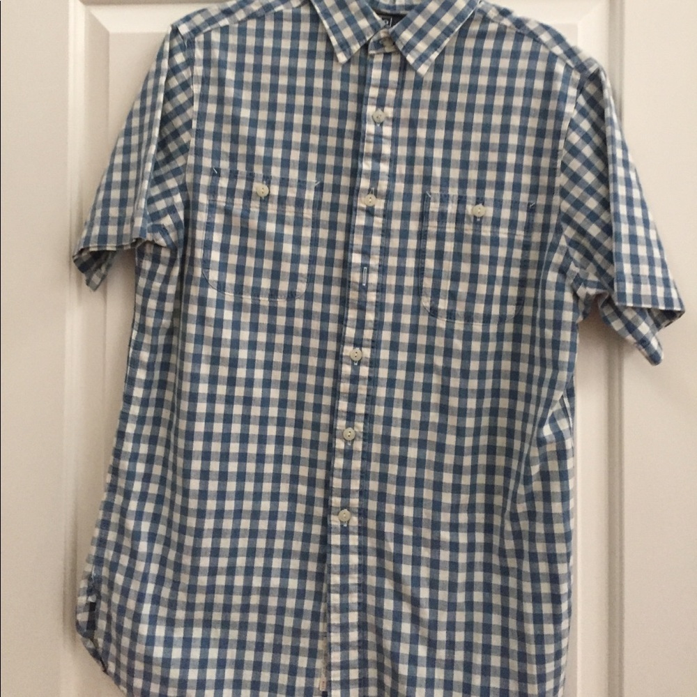 Men's button down tshirt