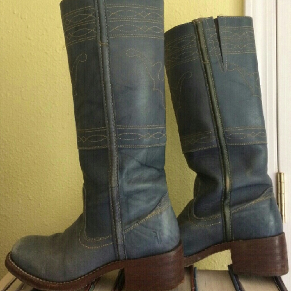 ISO Frye blue Long Horns