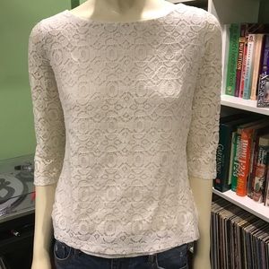 White lace quarter sleeve top