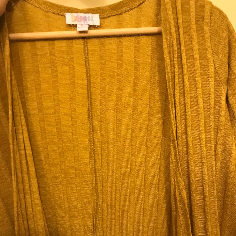 ⭐️NWOT⭐️Lularoe Mustard Sarah⭐️