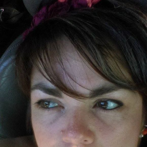 Meet your Posher, Cristina - Picture 1 of 1