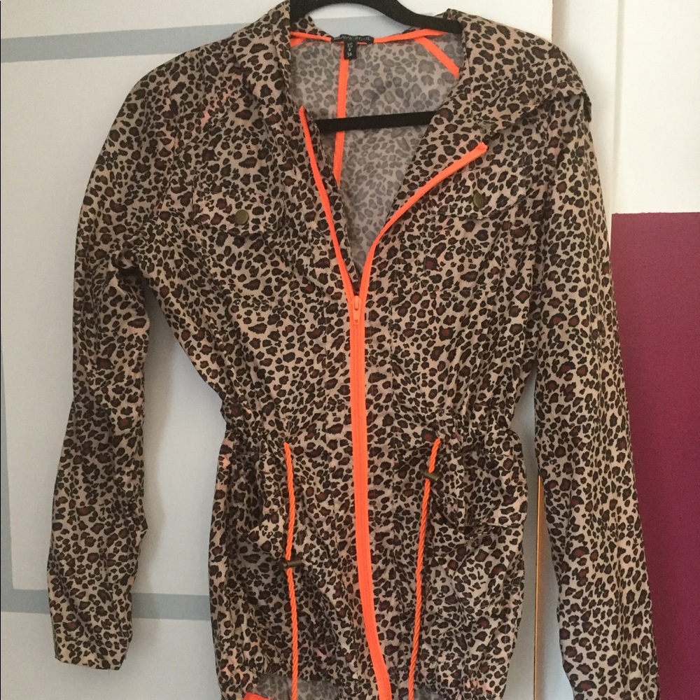 Leopard rain jacket by Brave Soul size xs
